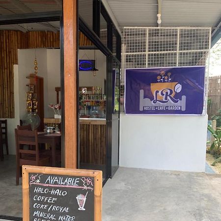 Lr Hostel And Cafe 莫阿尔博阿 外观 照片