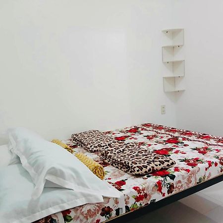 Lr Hostel And Cafe 莫阿尔博阿 外观 照片