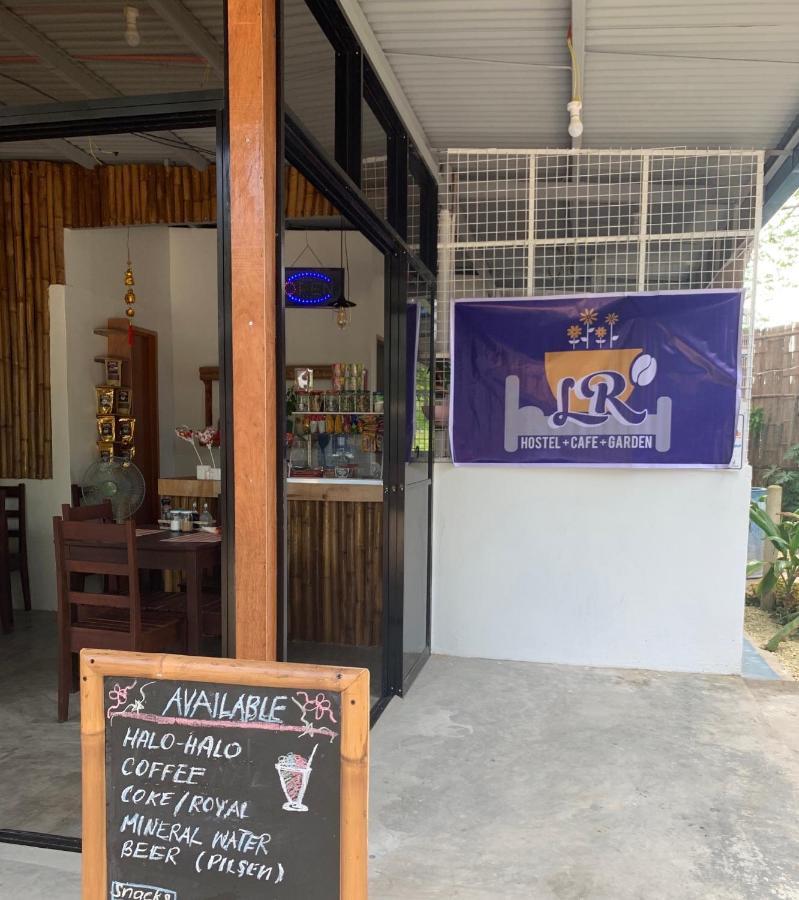 Lr Hostel And Cafe 莫阿尔博阿 外观 照片