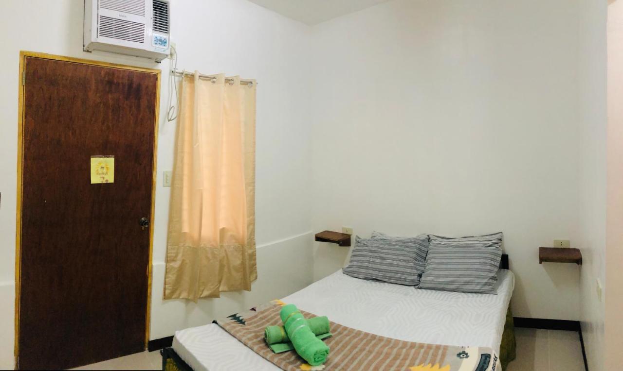Lr Hostel And Cafe 莫阿尔博阿 外观 照片